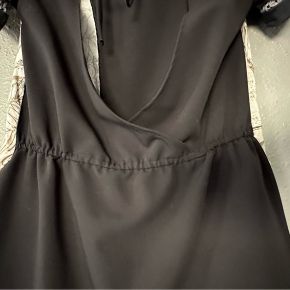 Vintage Black Floral Short Sleeve Midi Dress with Pockets Size Small Preloved - Picture 12 of 16